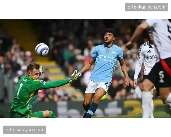 富勒姆中场防守形同虚设：双后腰伤停致防线保护层缺失